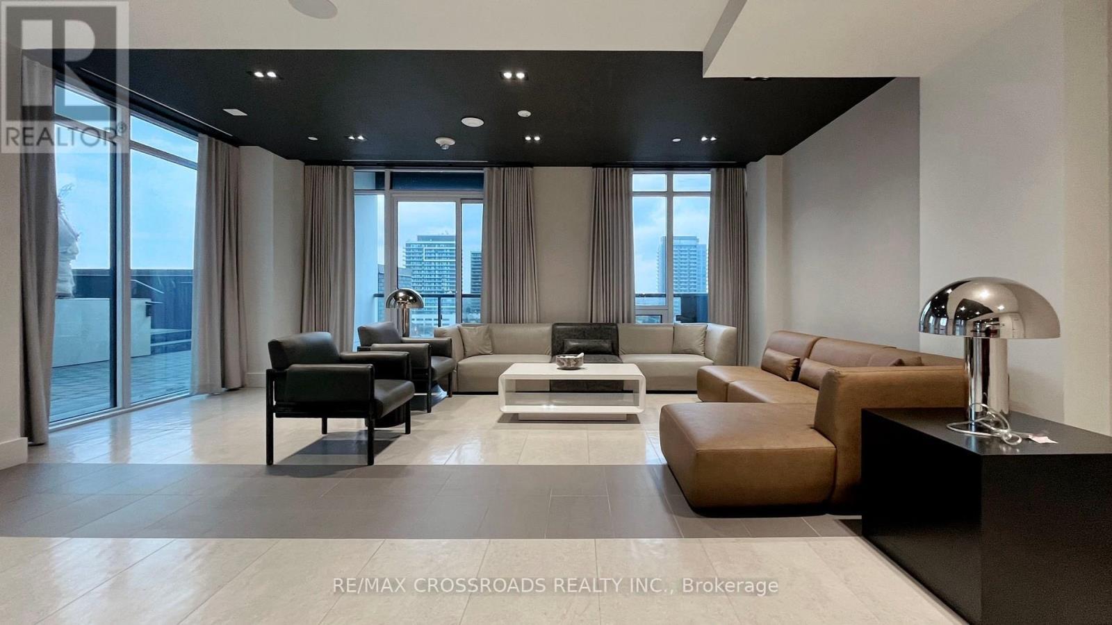 319E - 8868 Yonge Street, Richmond Hill, ON - Indoor