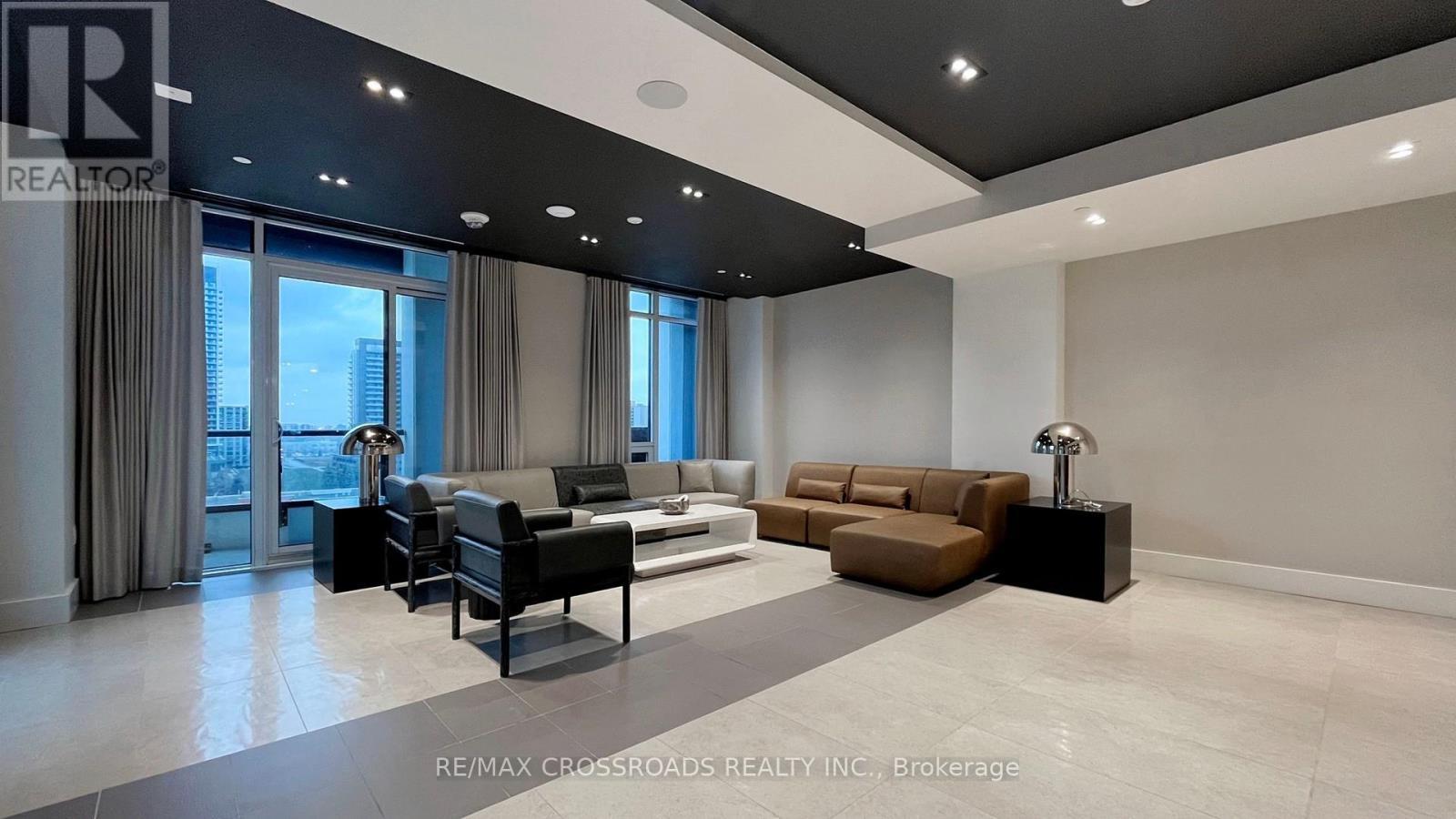 319E - 8868 Yonge Street, Richmond Hill, ON - Indoor