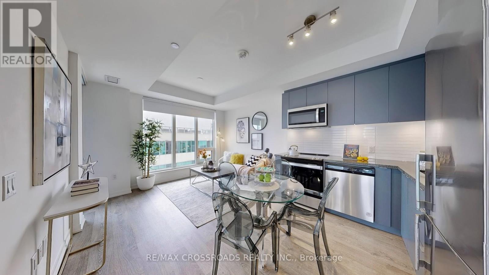 319E - 8868 Yonge Street, Richmond Hill, ON - Indoor