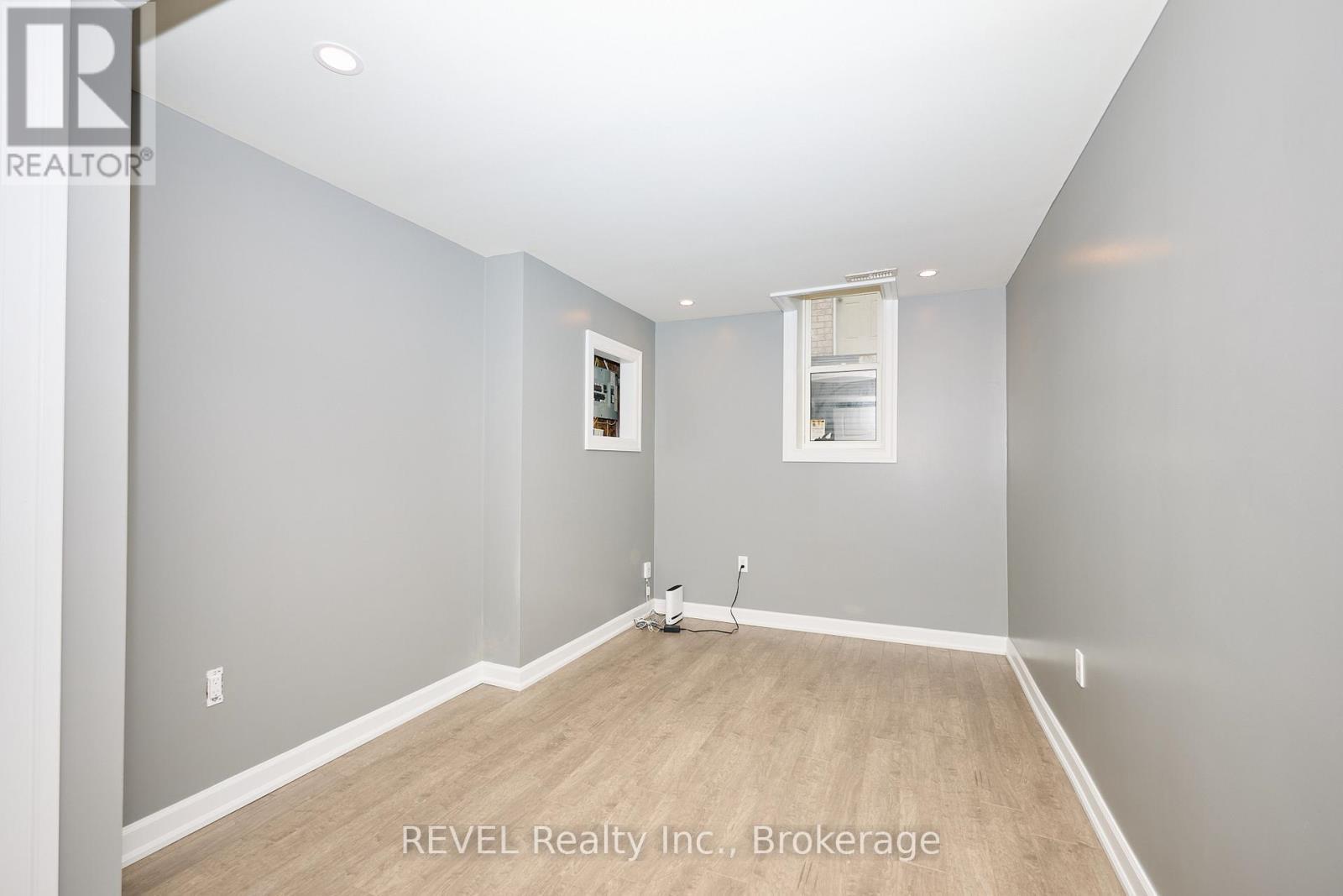 Basement bedroom - 104 Tuliptree Road, Thorold (Confederation Heights), ON - Indoor Photo Showing Other Room