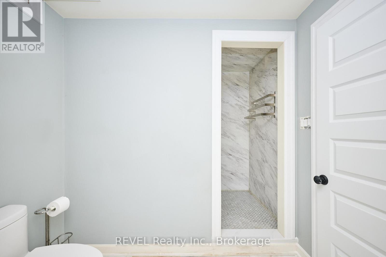 Basement bathroom - 104 Tuliptree Road, Thorold (Confederation Heights), ON - Indoor Photo Showing Bathroom