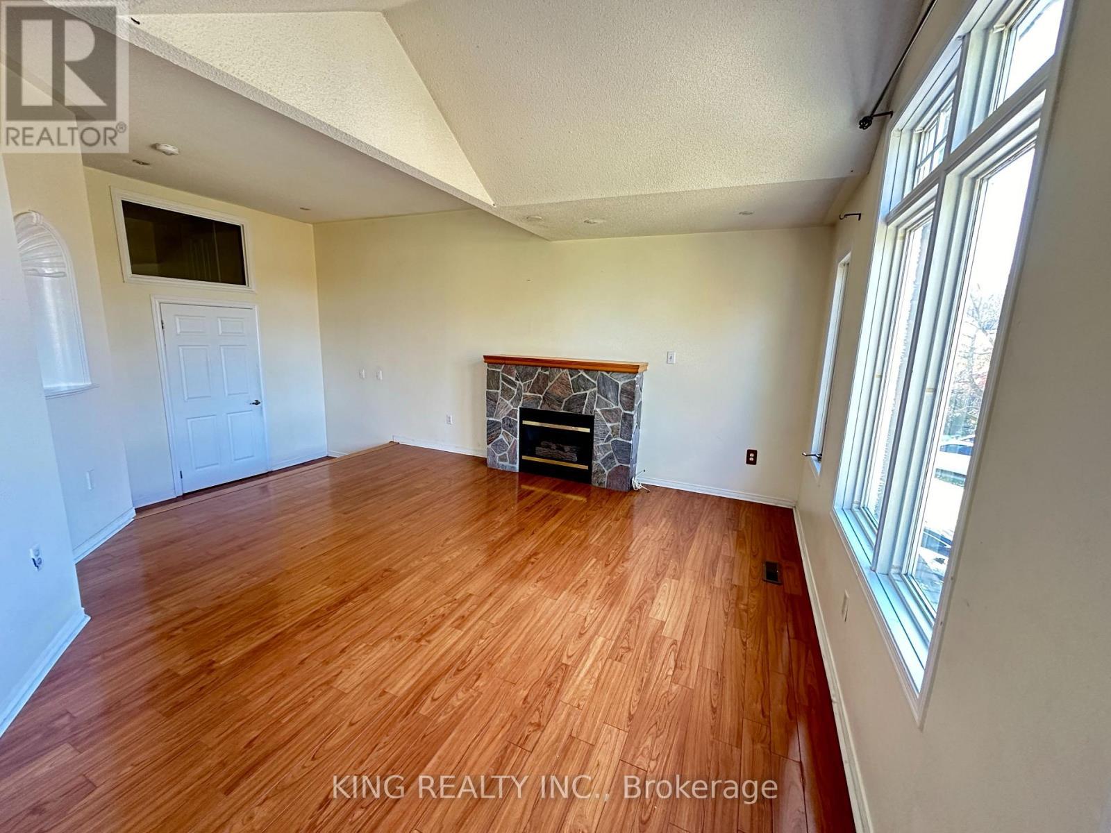 77 Forestgrove Circle, Brampton, ON - Indoor Photo Showing Living Room With Fireplace