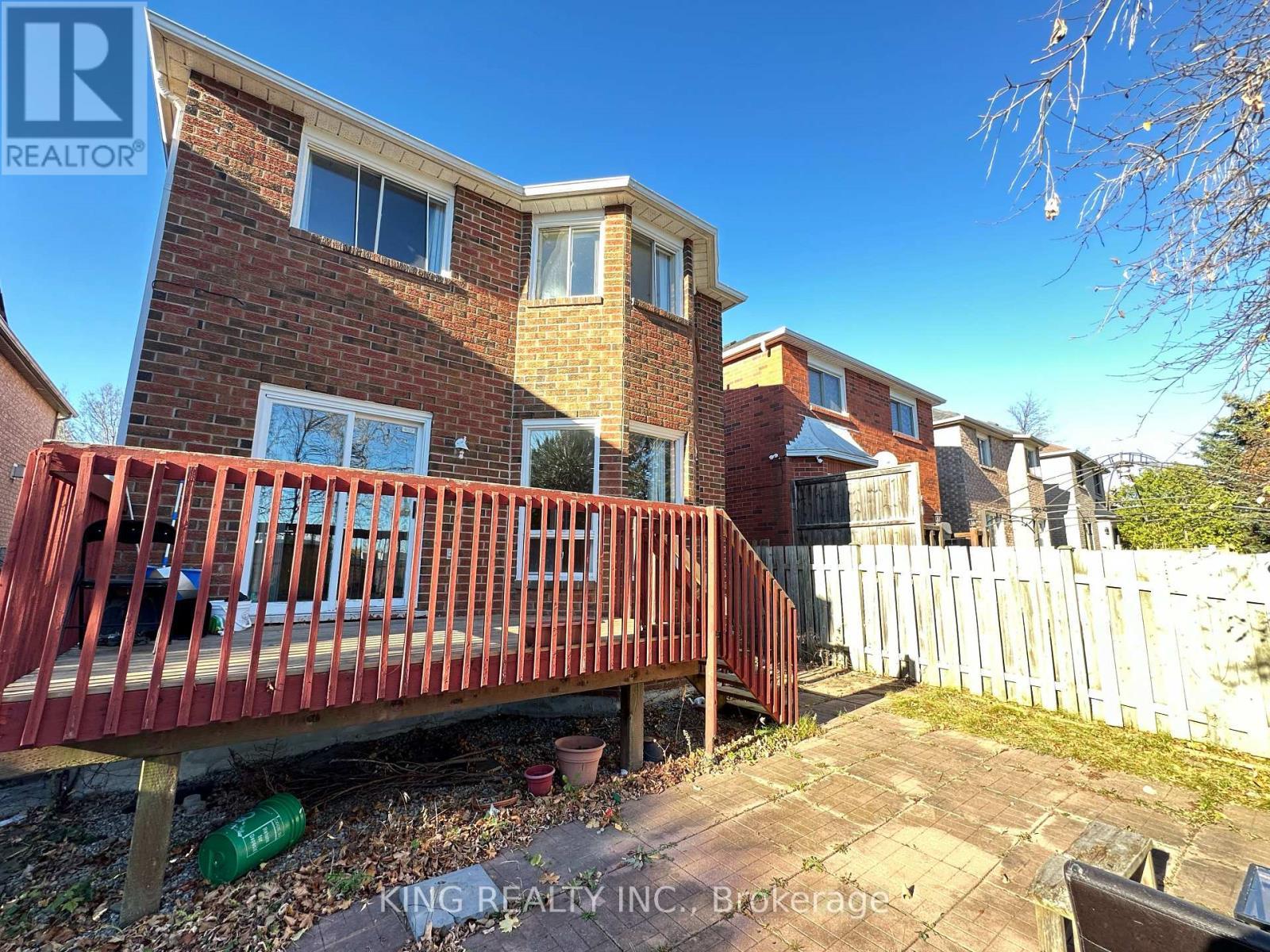 77 Forestgrove Circle, Brampton, ON - Outdoor With Deck Patio Veranda