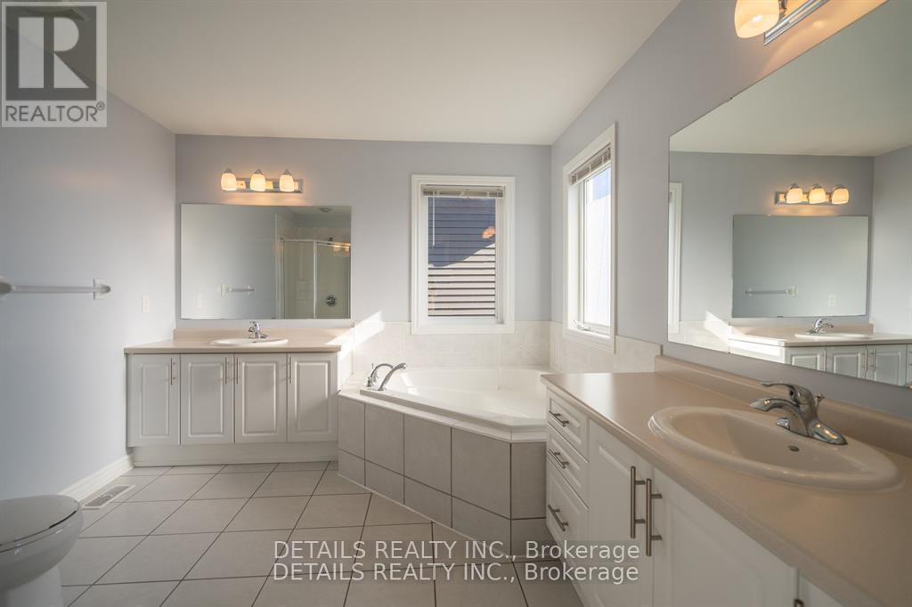 303 Bobolink Ridge, Ottawa, ON - Indoor Photo Showing Bathroom