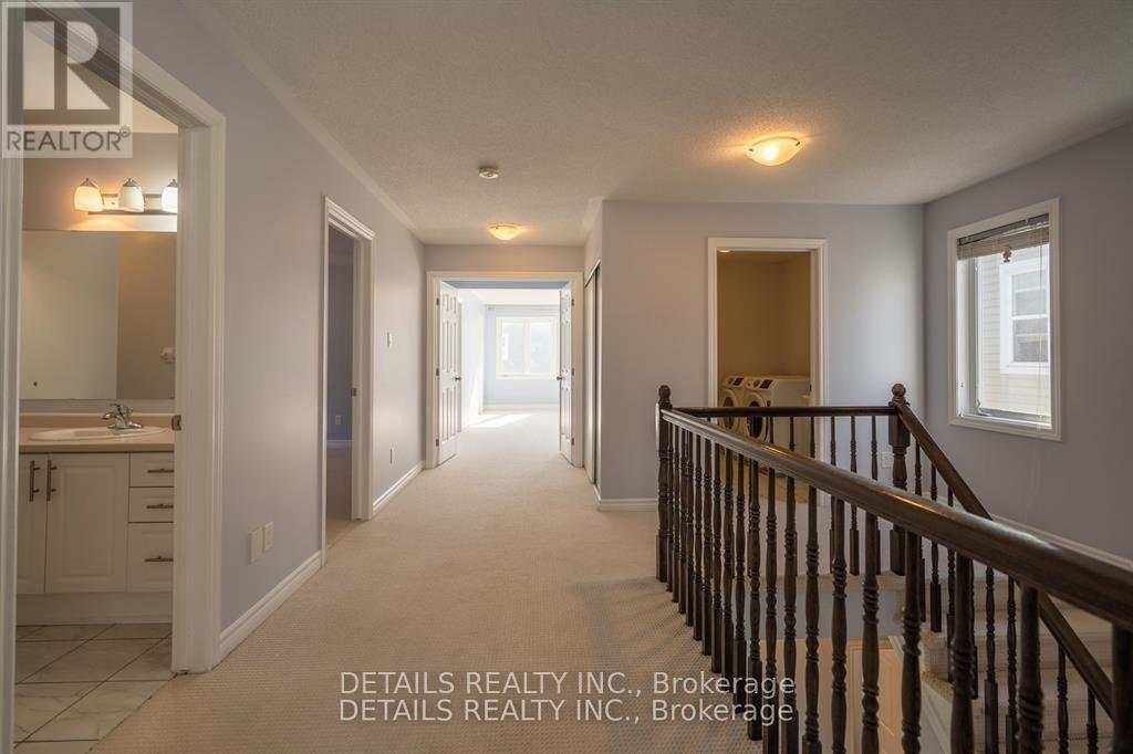 303 Bobolink Ridge, Ottawa, ON - Indoor Photo Showing Other Room