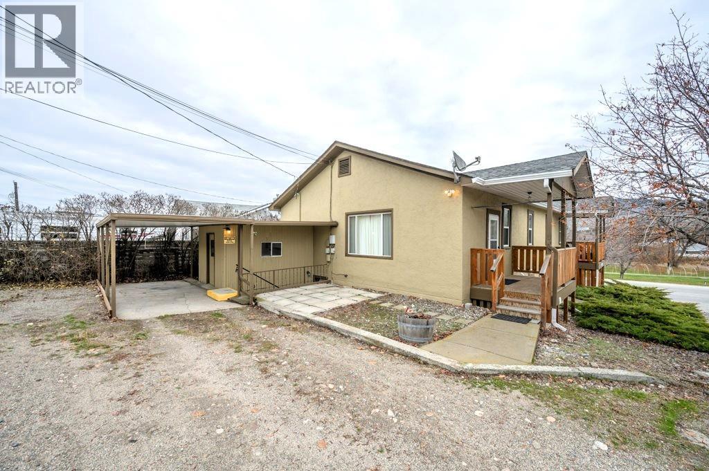 428 Hillcrest Avenue, Oliver, BC - Outdoor