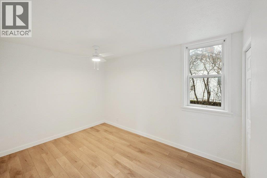 428 Hillcrest Avenue, Oliver, BC - Indoor Photo Showing Other Room