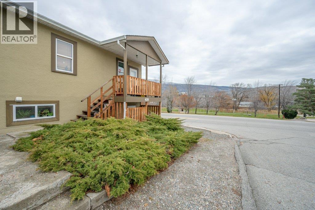 428 Hillcrest Avenue, Oliver, BC - Outdoor