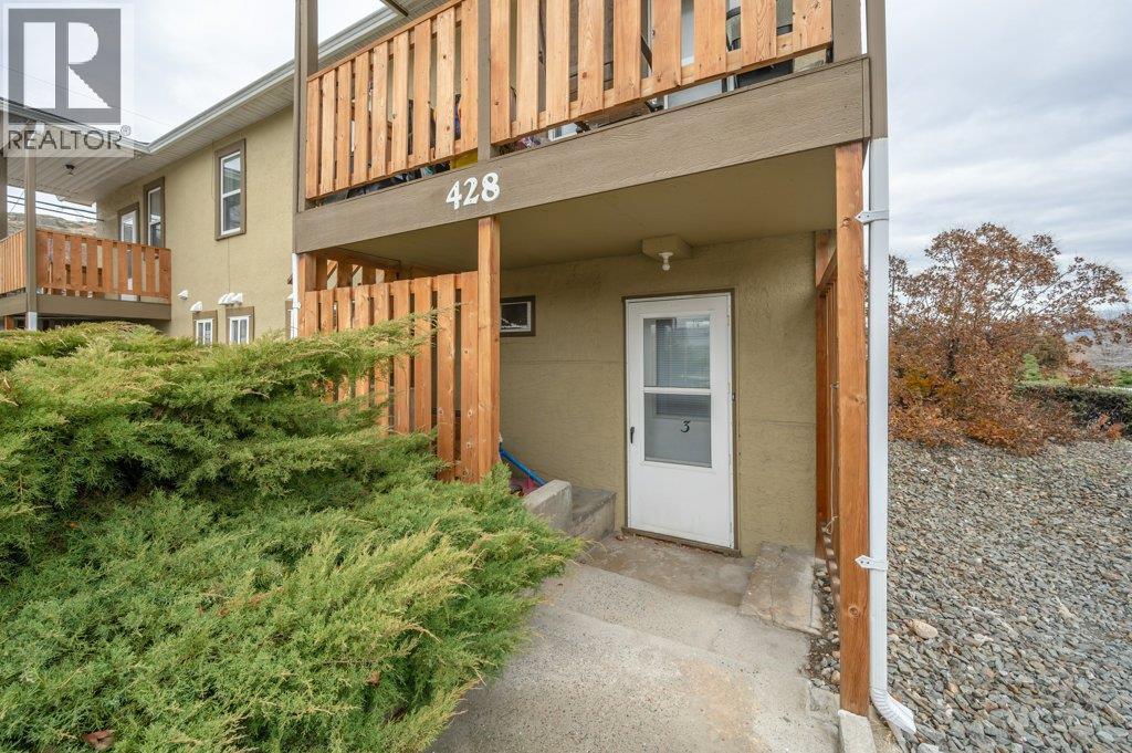 Unit 3 entrance - 428 Hillcrest Avenue, Oliver, BC - Outdoor With Deck Patio Veranda With Exterior
