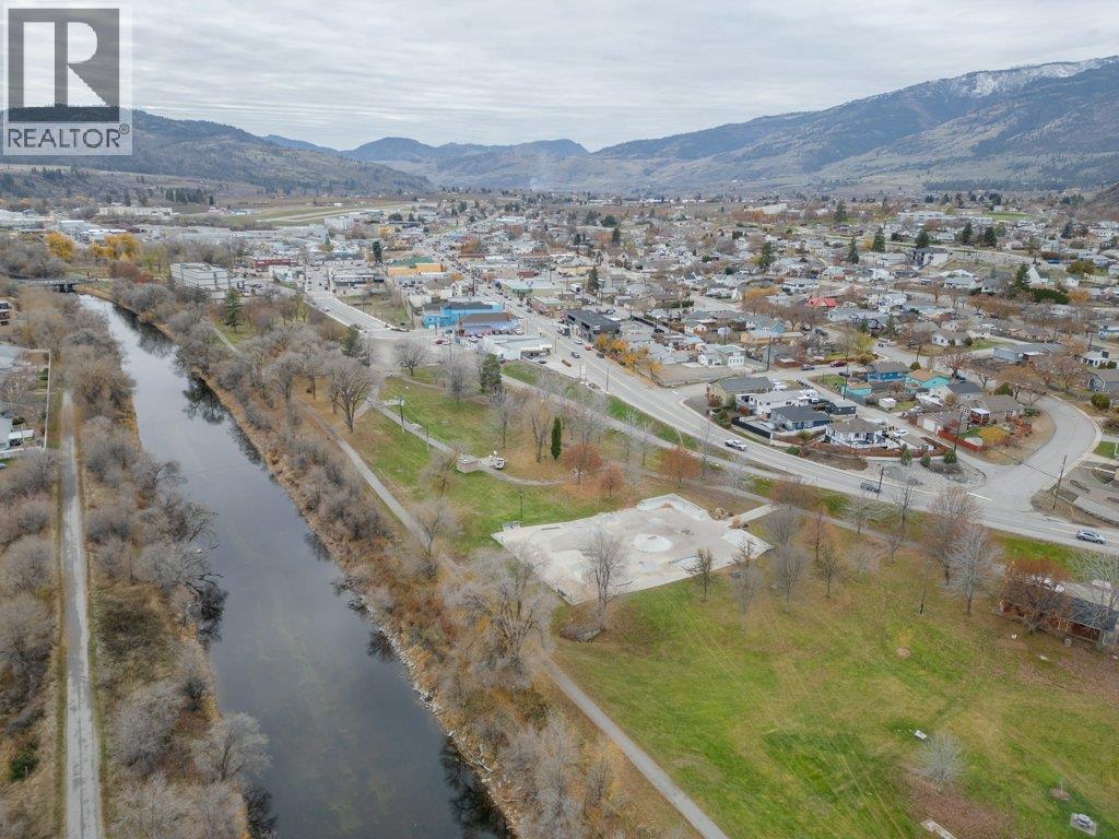 428 Hillcrest Avenue, Oliver, BC - Outdoor With View