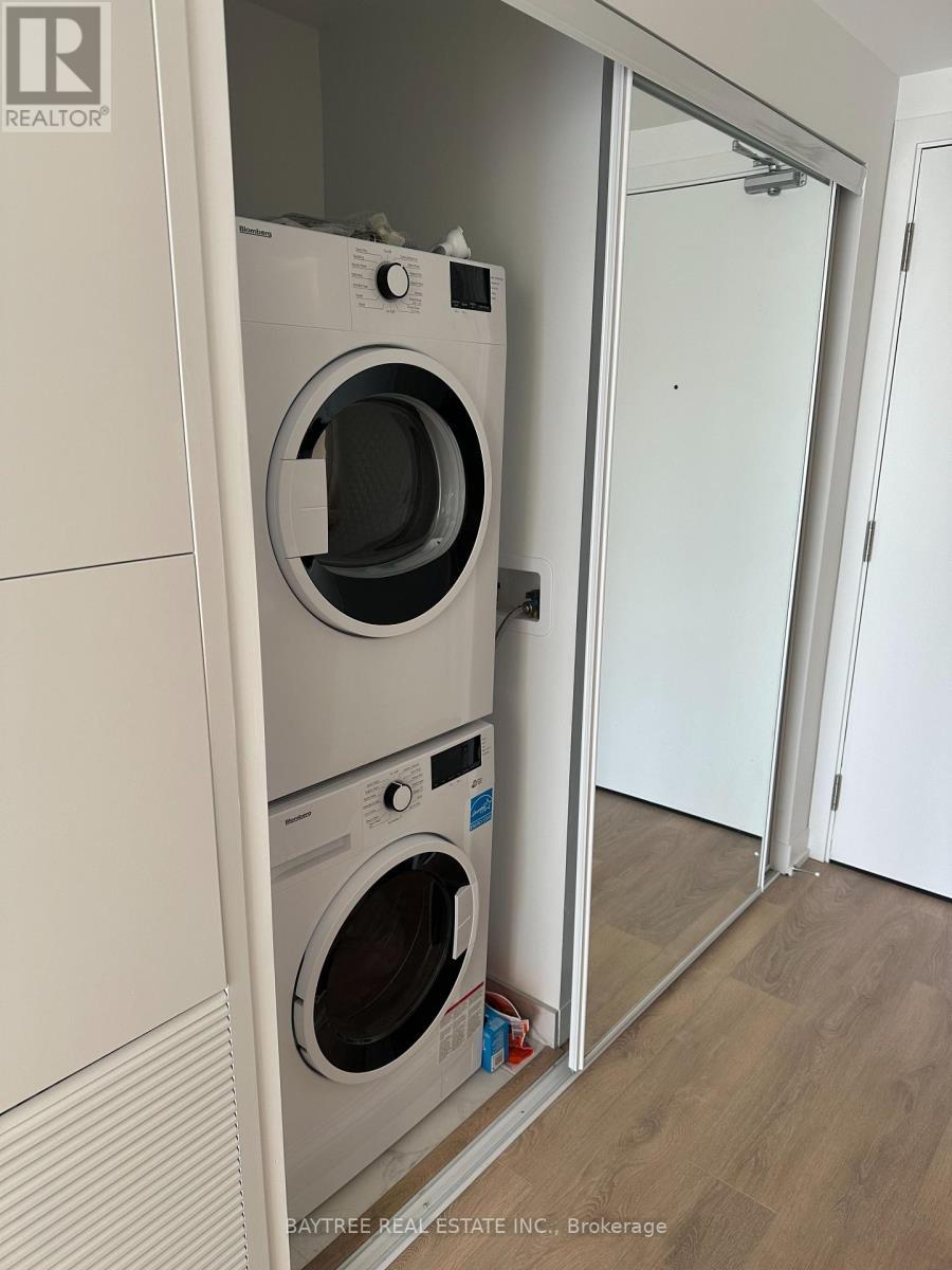 2309 - 82 Dalhousie Street, Toronto, ON - Indoor Photo Showing Laundry Room