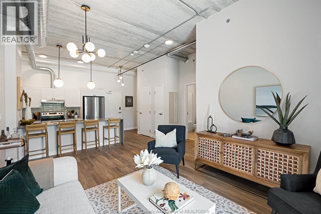 3180 Meadowbrook Lane Unit# 102, Windsor, ON - Indoor Photo Showing Living Room