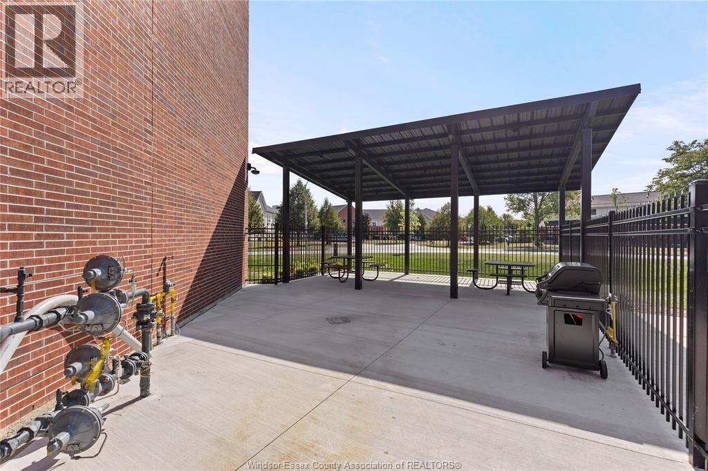 3180 Meadowbrook Lane Unit# 102, Windsor, ON - Outdoor With Exterior