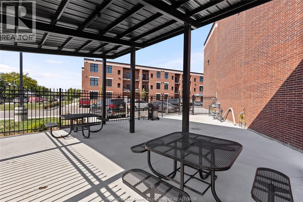 3180 Meadowbrook Lane Unit# 102, Windsor, ON - With Exterior