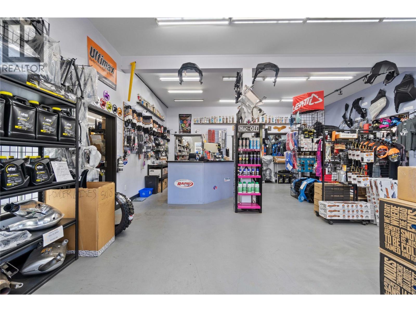 725 Trans-Canada Highway, Sicamous, BC