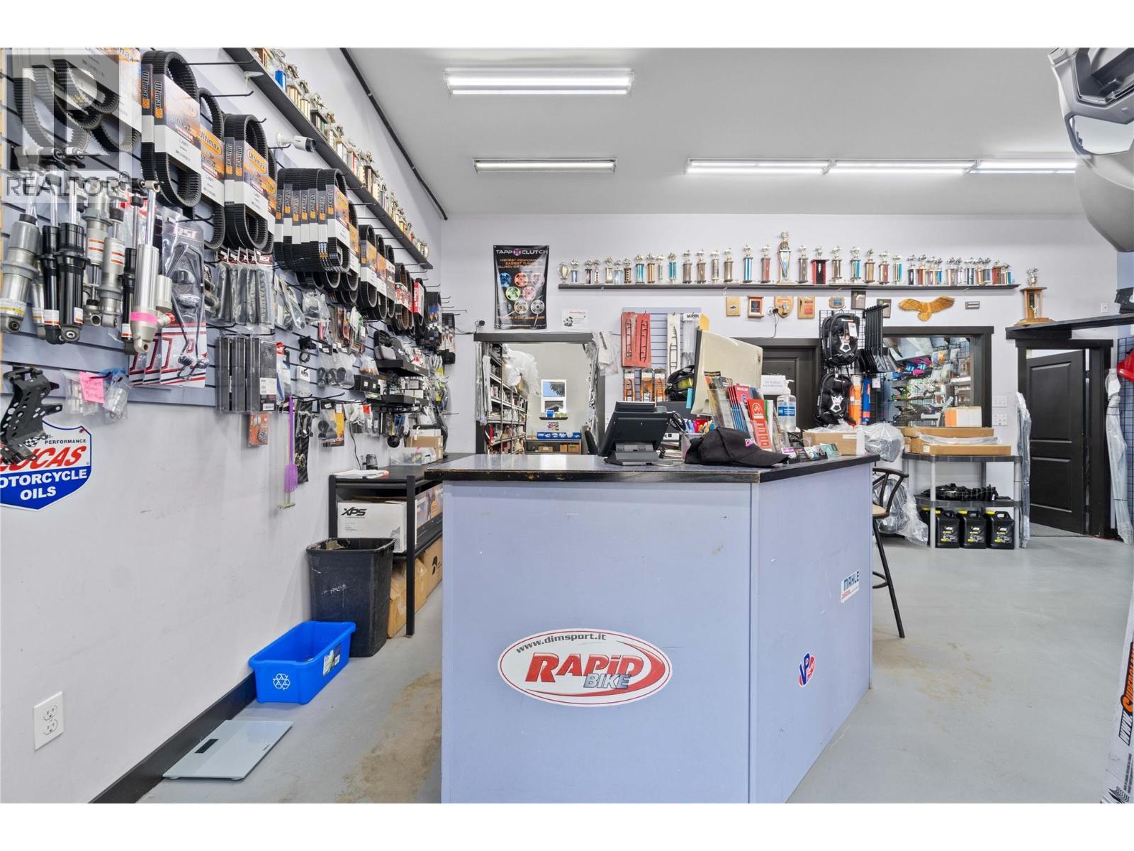 725 Trans-Canada Highway, Sicamous, BC