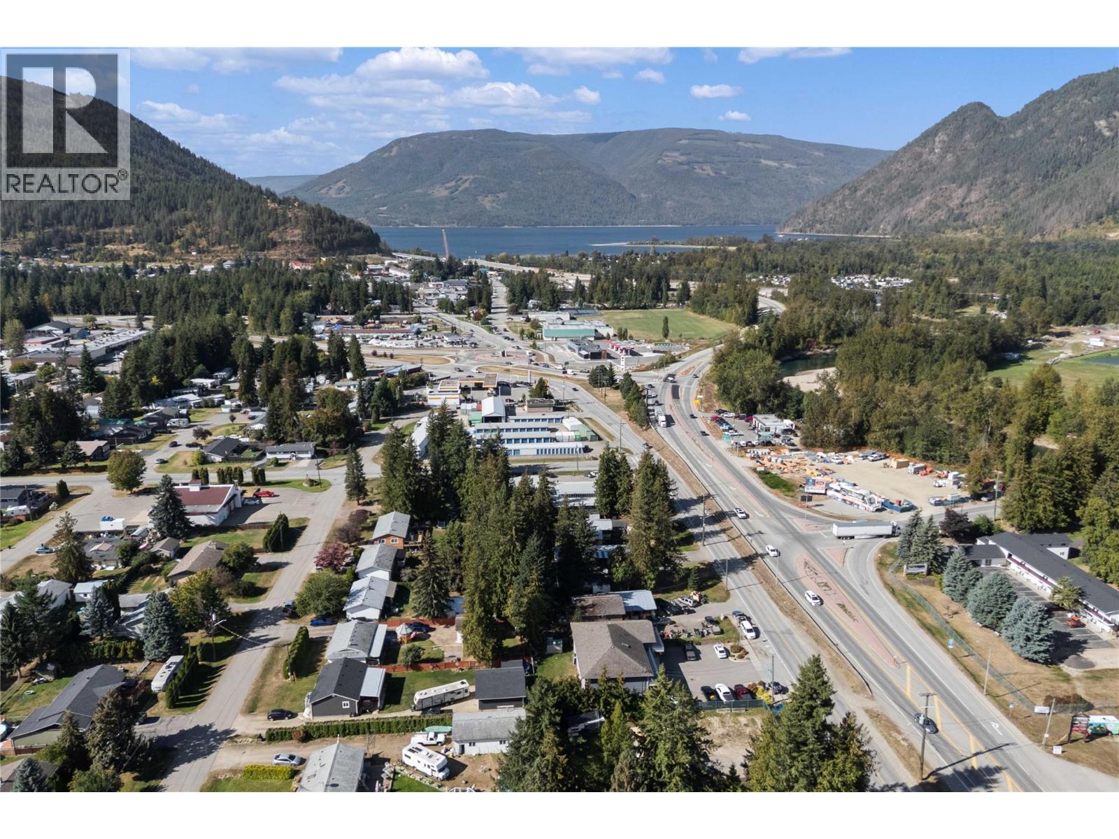 725 Trans-Canada Highway, Sicamous, BC
