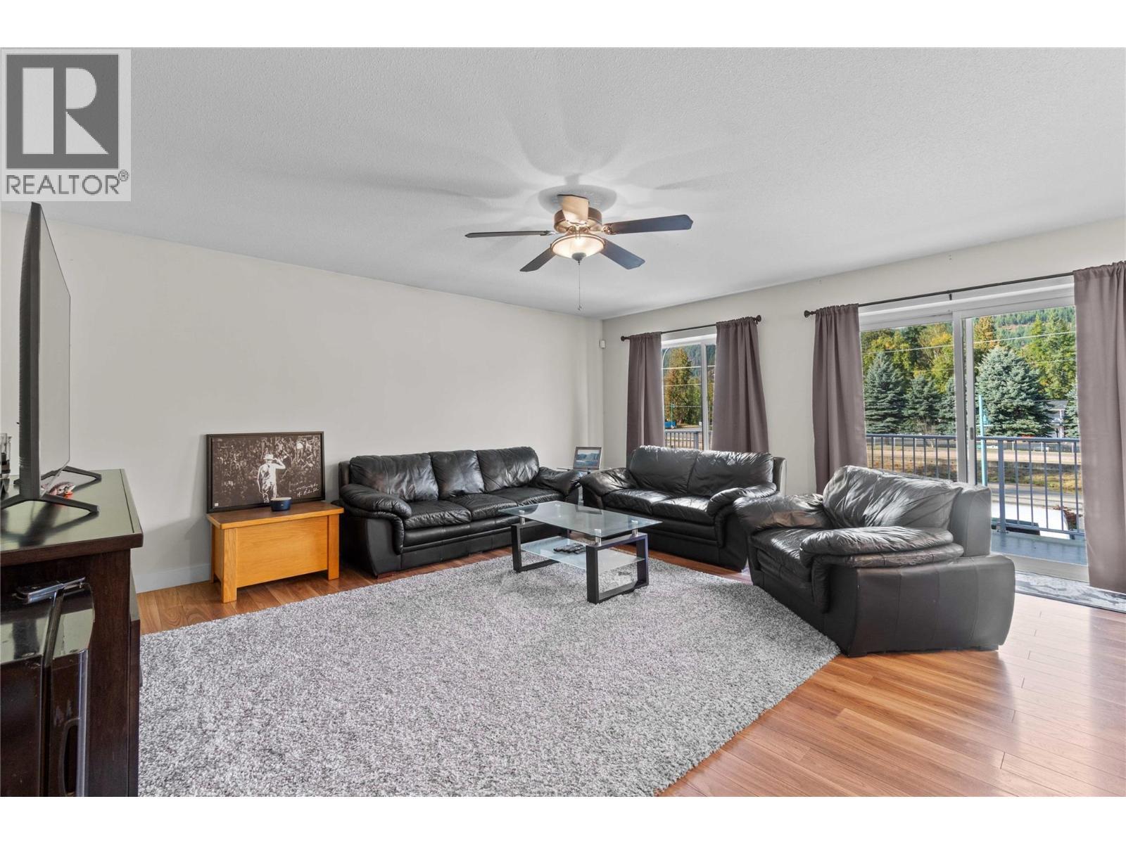 725 Trans-Canada Highway, Sicamous, BC