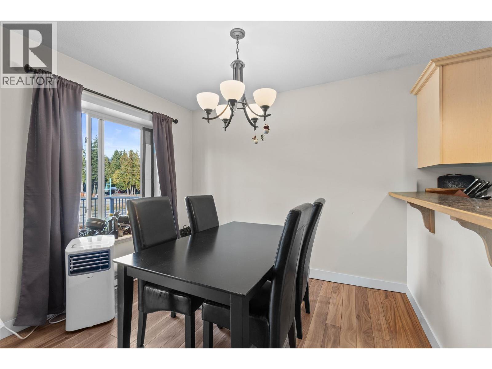 725 Trans-Canada Highway, Sicamous, BC