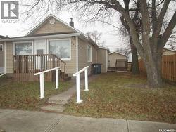 206 3rd AVENUE E Assiniboia, SK S0H 0B0