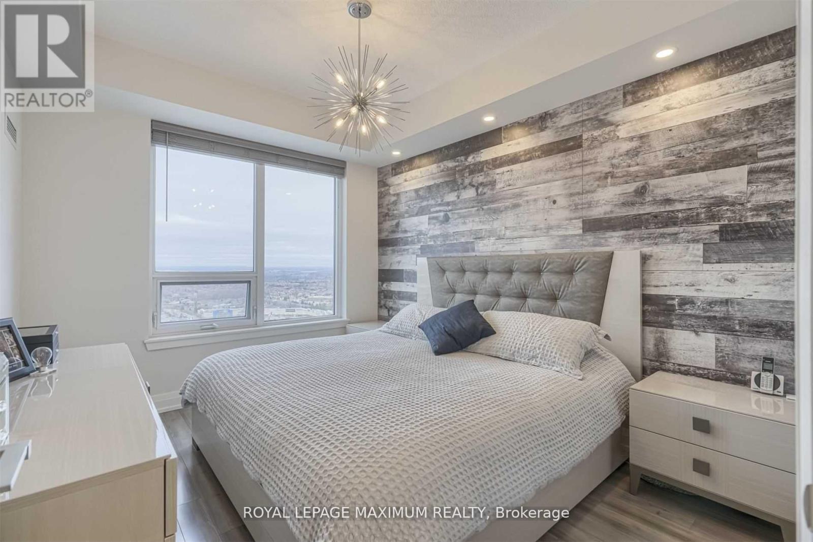 2507 - 3700 Highway 7 Road W, Vaughan, ON - Indoor Photo Showing Bedroom