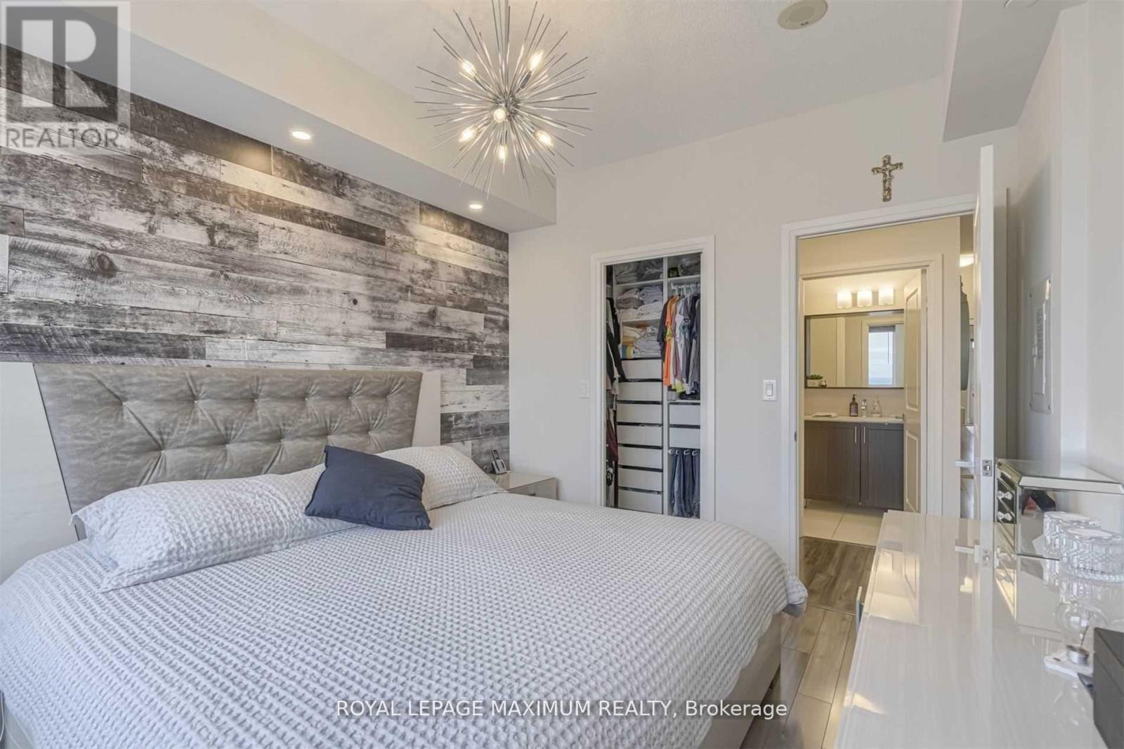 2507 - 3700 Highway 7 Road W, Vaughan, ON - Indoor Photo Showing Bedroom