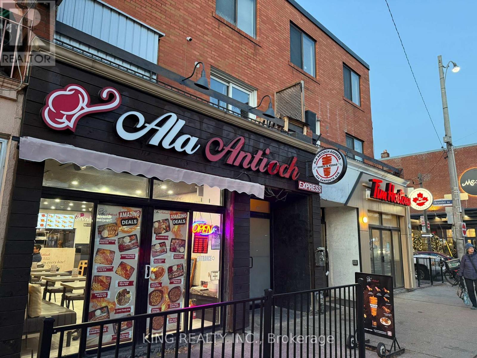 424 Danforth Avenue, Toronto, ON