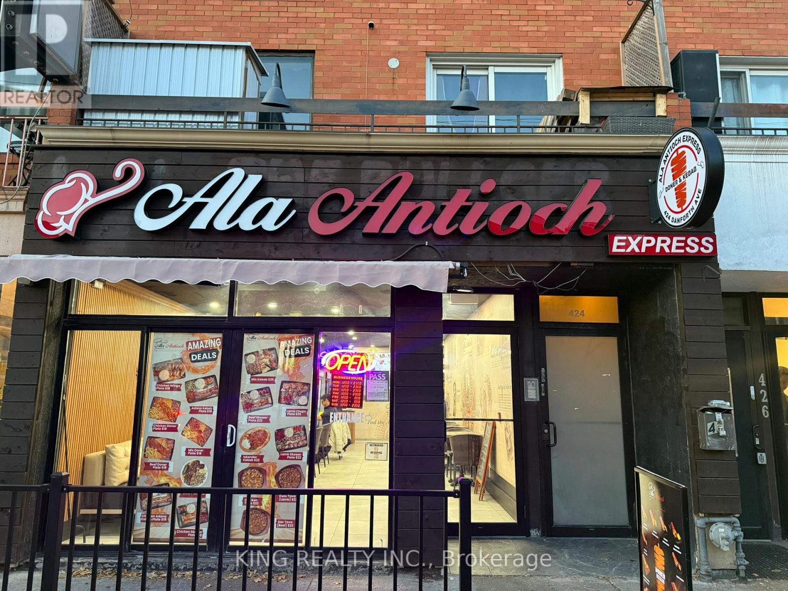 424 Danforth Avenue, Toronto, ON