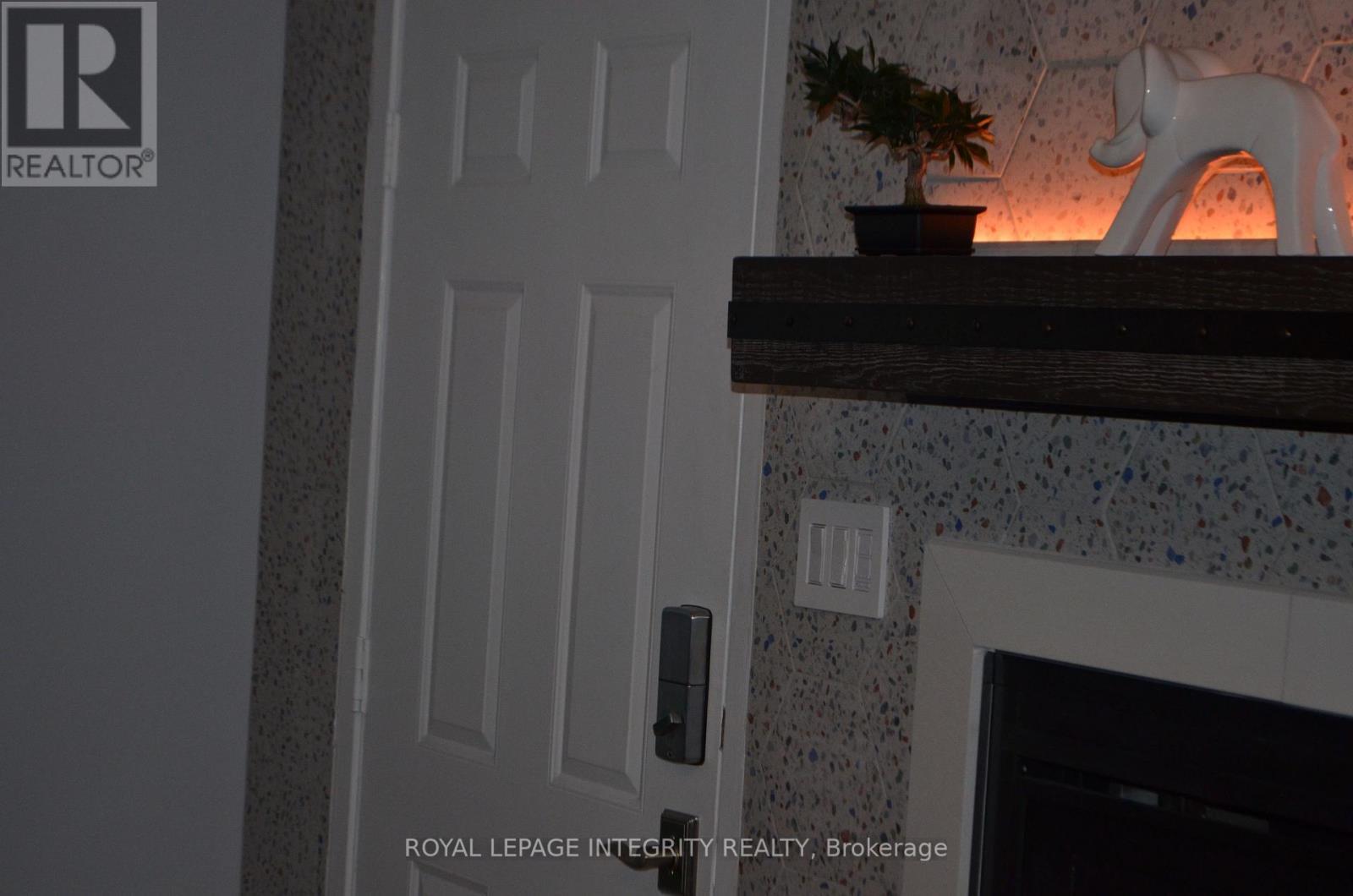 104 Esterlawn Private, Ottawa, ON -