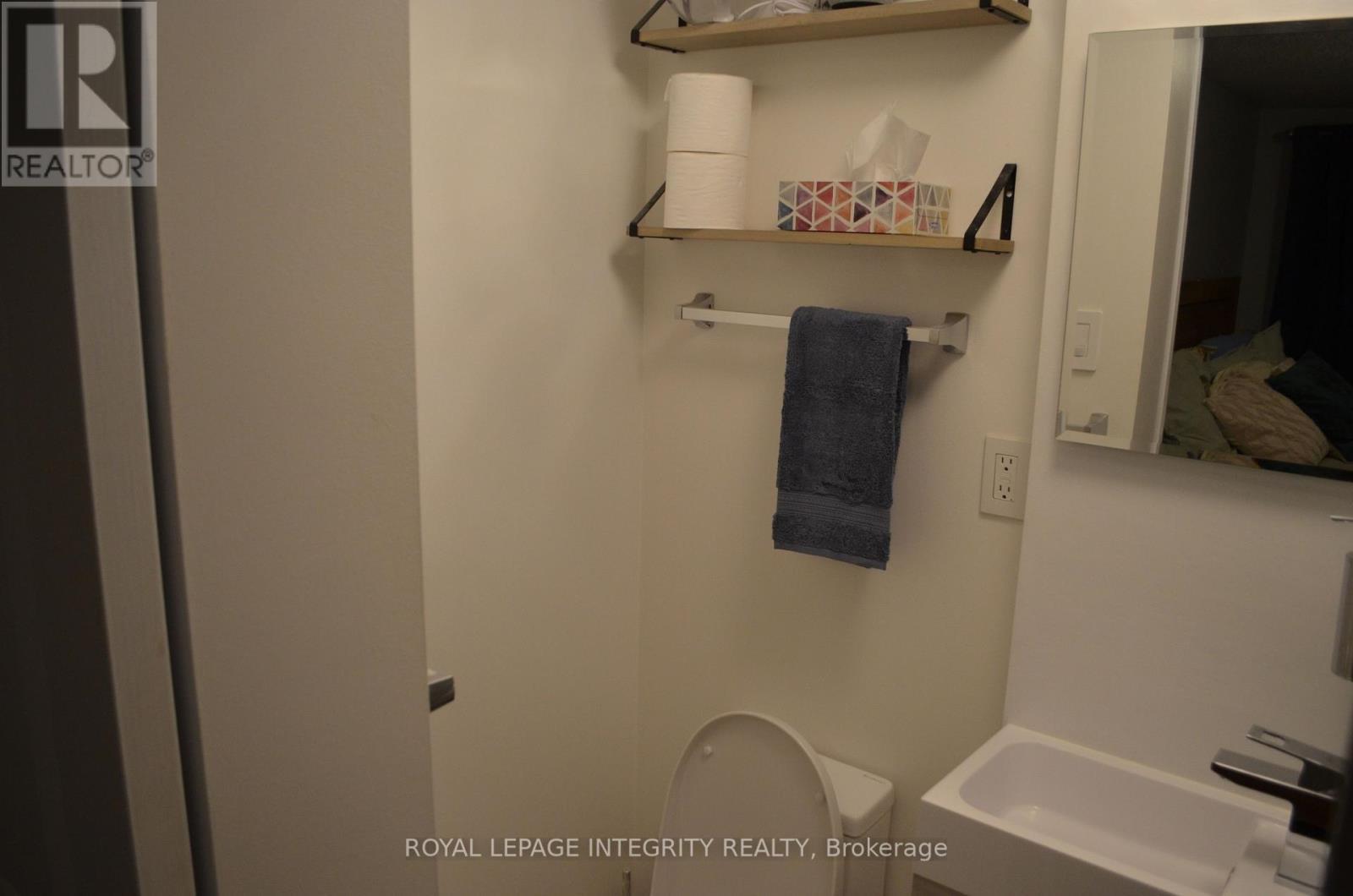 104 Esterlawn Private, Ottawa, ON - Indoor