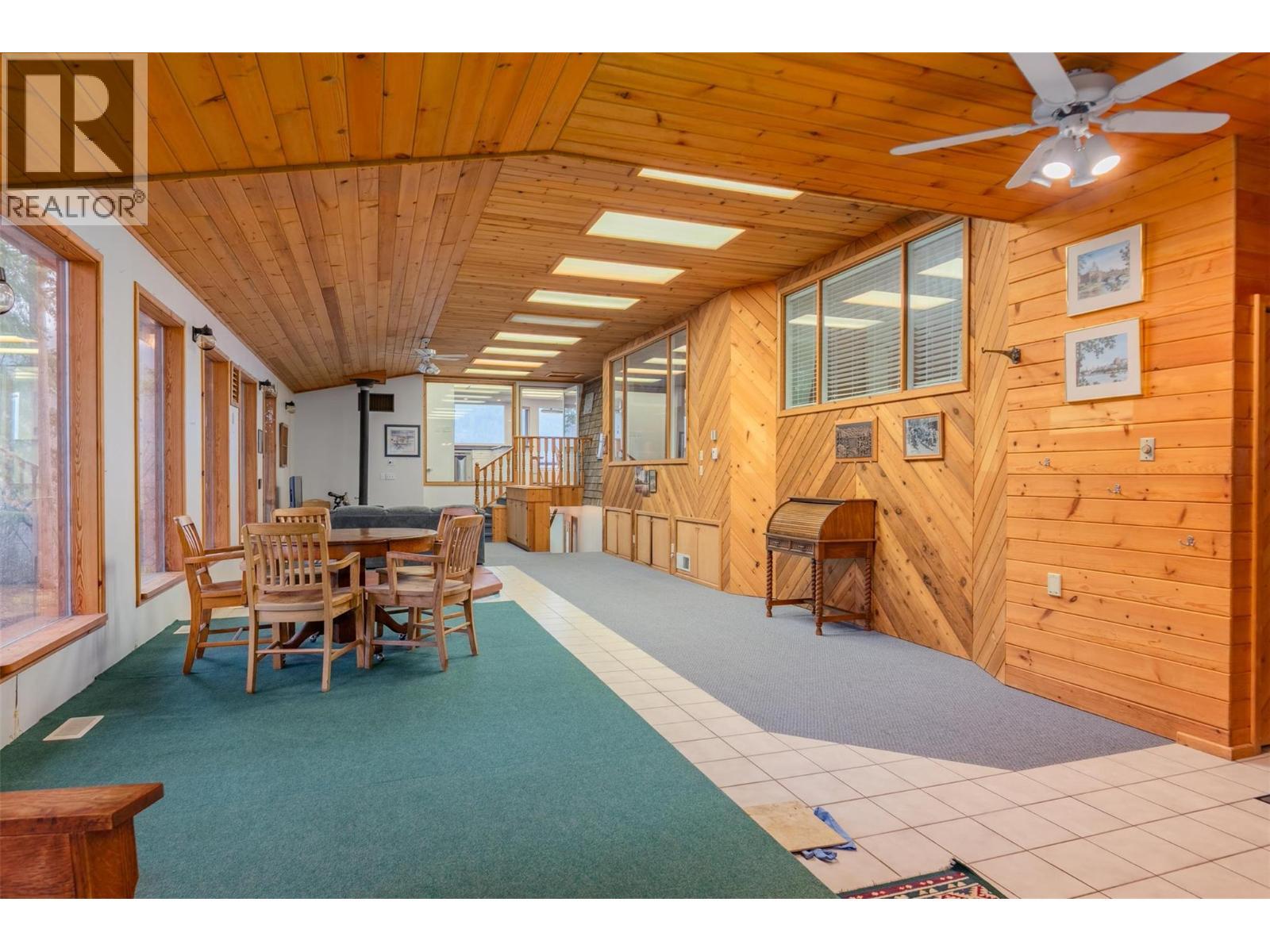 2071 Massie Road, Christina Lake, BC - Indoor