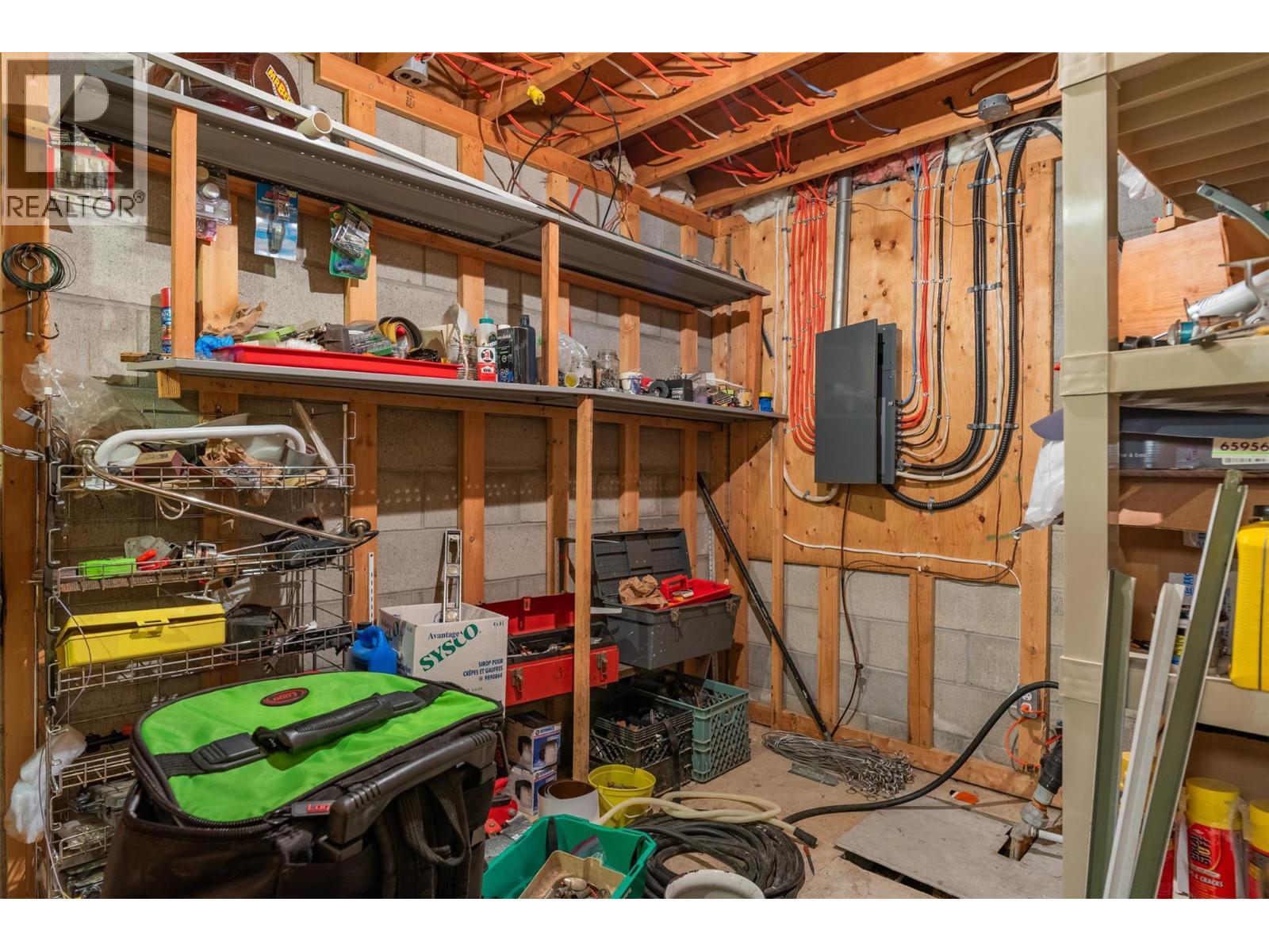2071 Massie Road, Christina Lake, BC - Indoor Photo Showing Basement