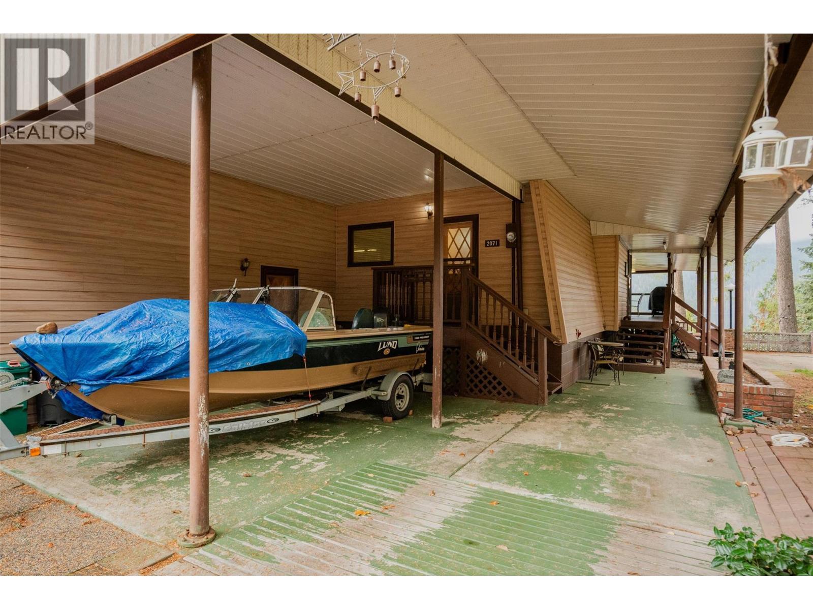 2071 Massie Road, Christina Lake, BC - Outdoor With Exterior