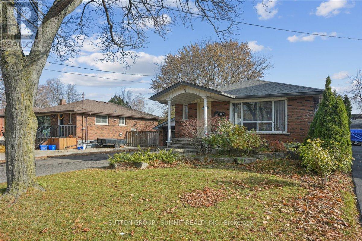 107 Deschene Avenue, Hamilton, ON - Outdoor