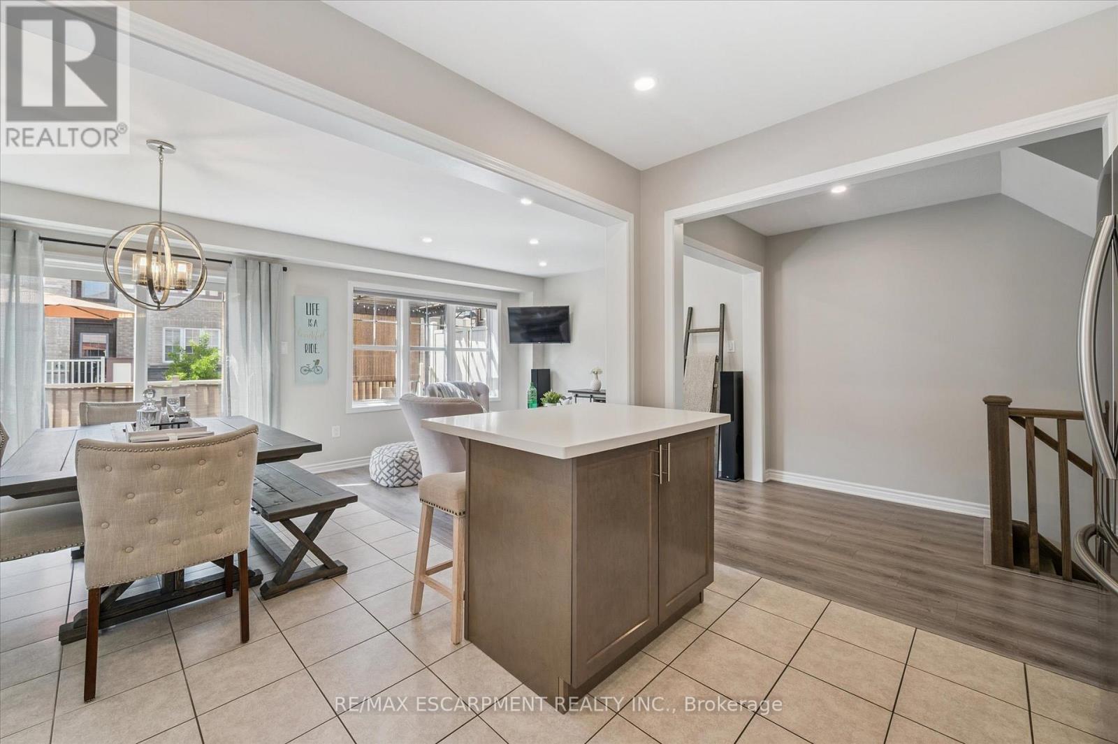 80 - 22 Spring Creek Drive, Hamilton, ON - Indoor