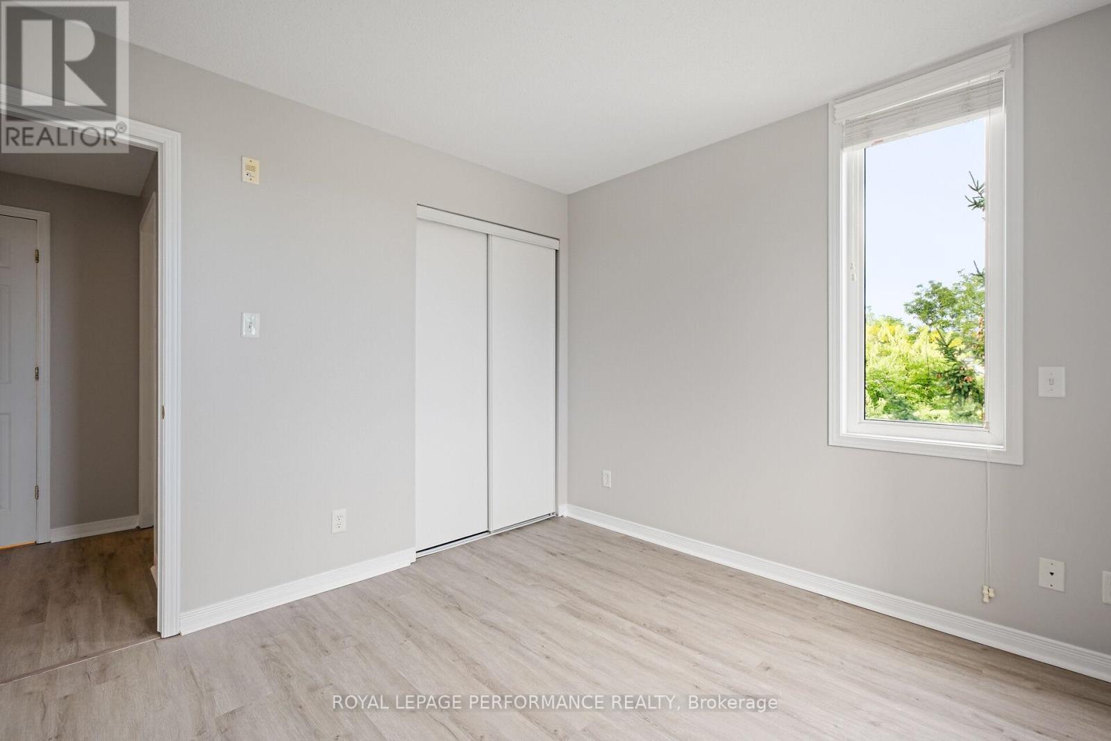 6 - 190 Rustic Hills Crescent, Ottawa, ON - Indoor Photo Showing Other Room