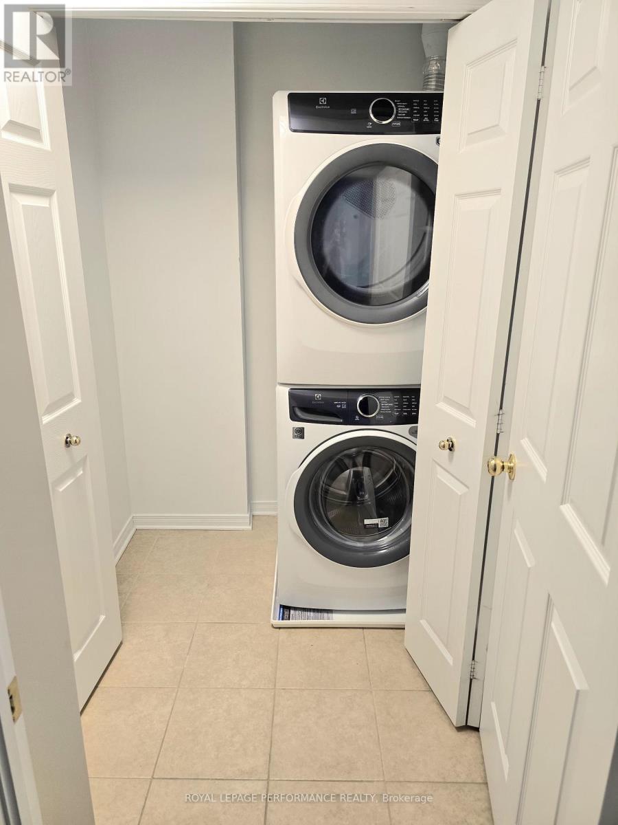 6 - 190 Rustic Hills Crescent, Ottawa, ON - Indoor Photo Showing Laundry Room