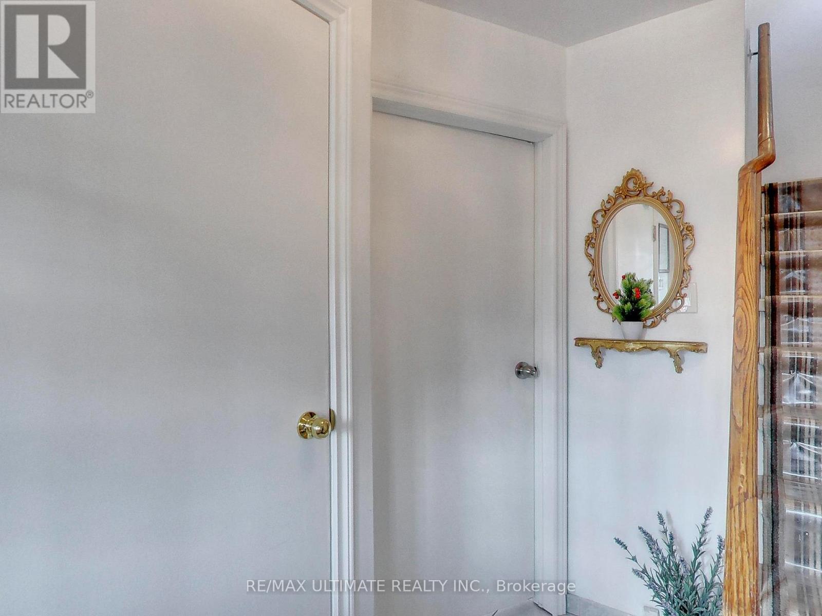 Apt #2 - 1460 Davenport Road, Toronto, ON - Indoor Photo Showing Other Room