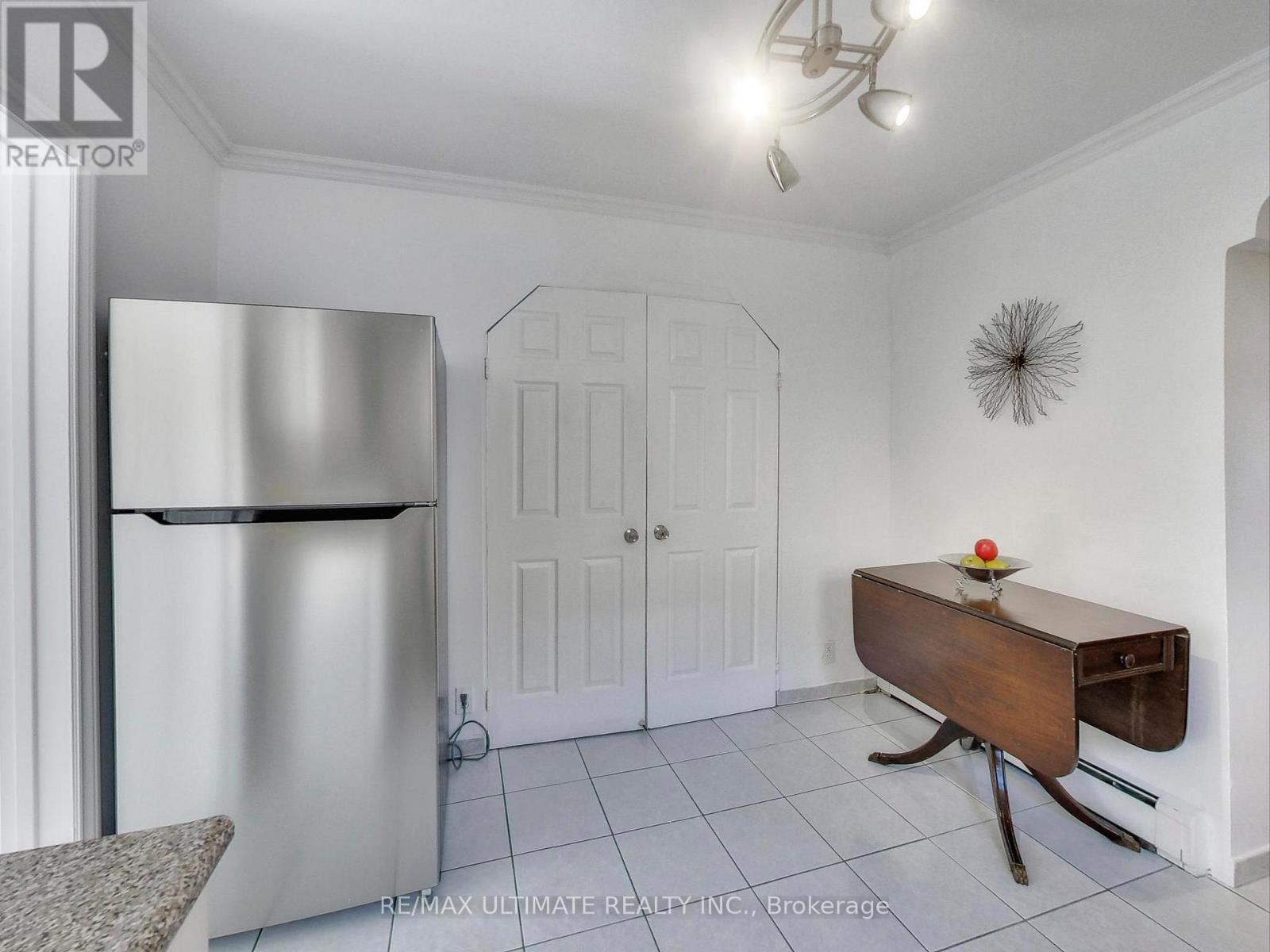 Apt #2 - 1460 Davenport Road, Toronto, ON - Indoor