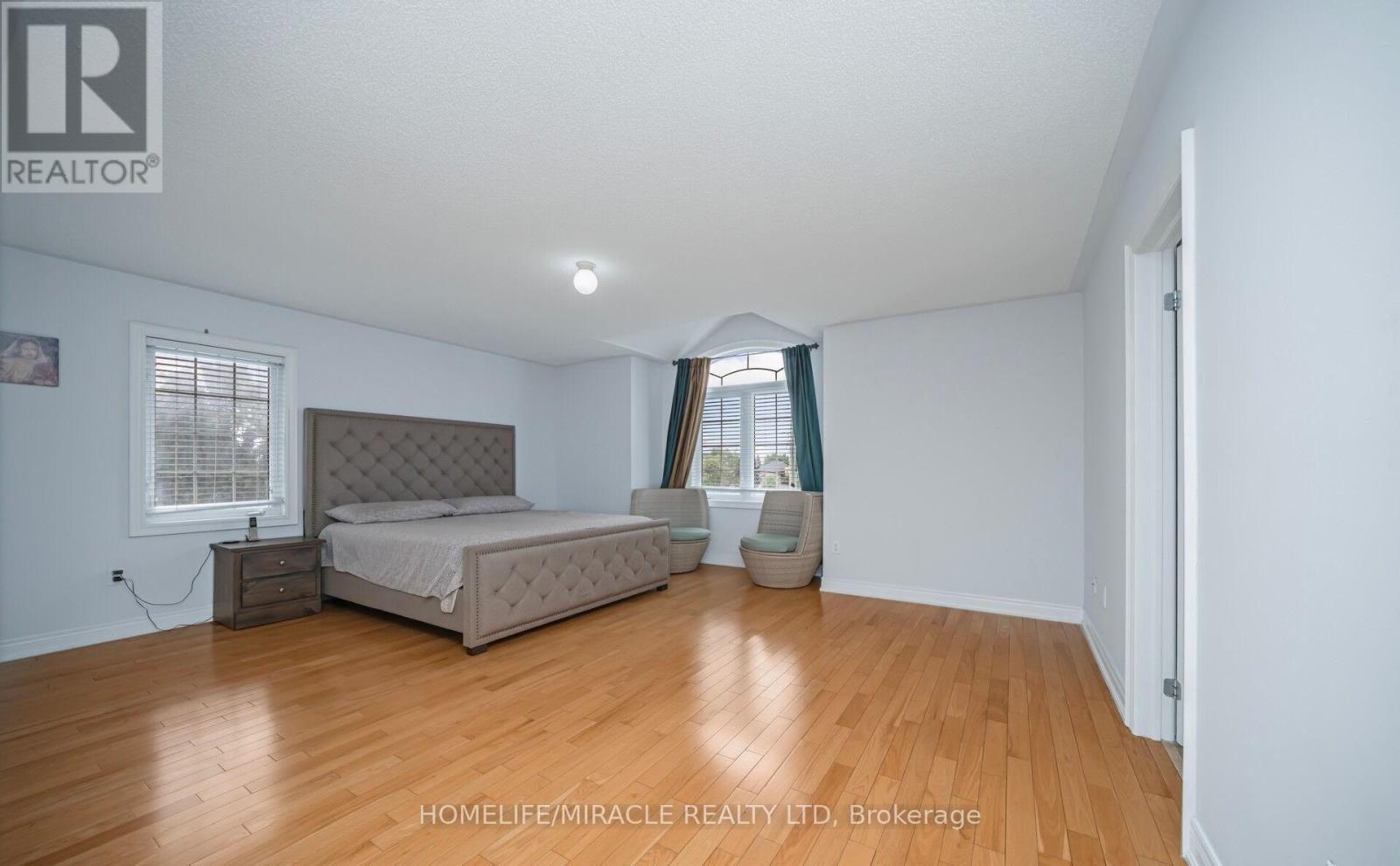 2 Roycrest Street, Brampton, ON - Indoor Photo Showing Bedroom