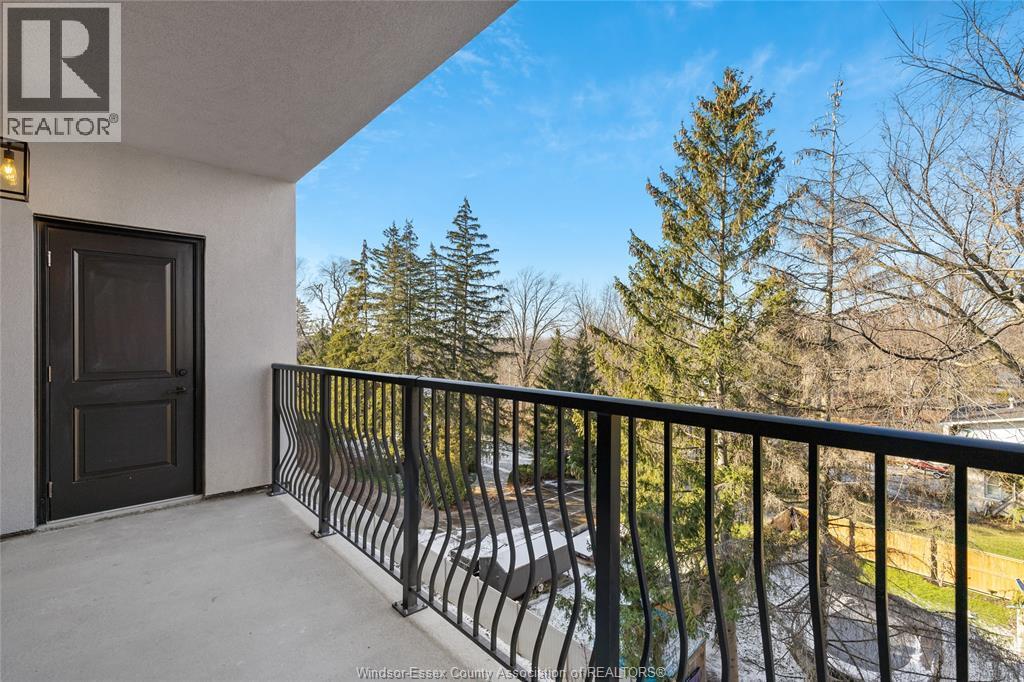 3817 Howard Avenue Unit# 313, Windsor, ON - Outdoor With Balcony With Exterior