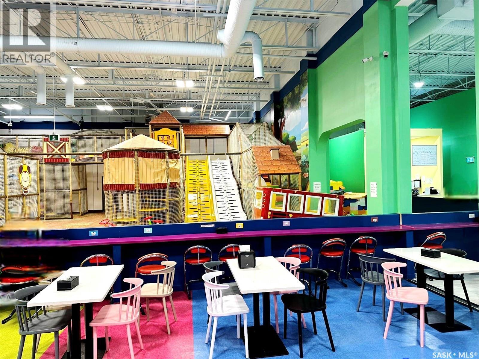 714 Circle Drive N, Saskatoon, SK