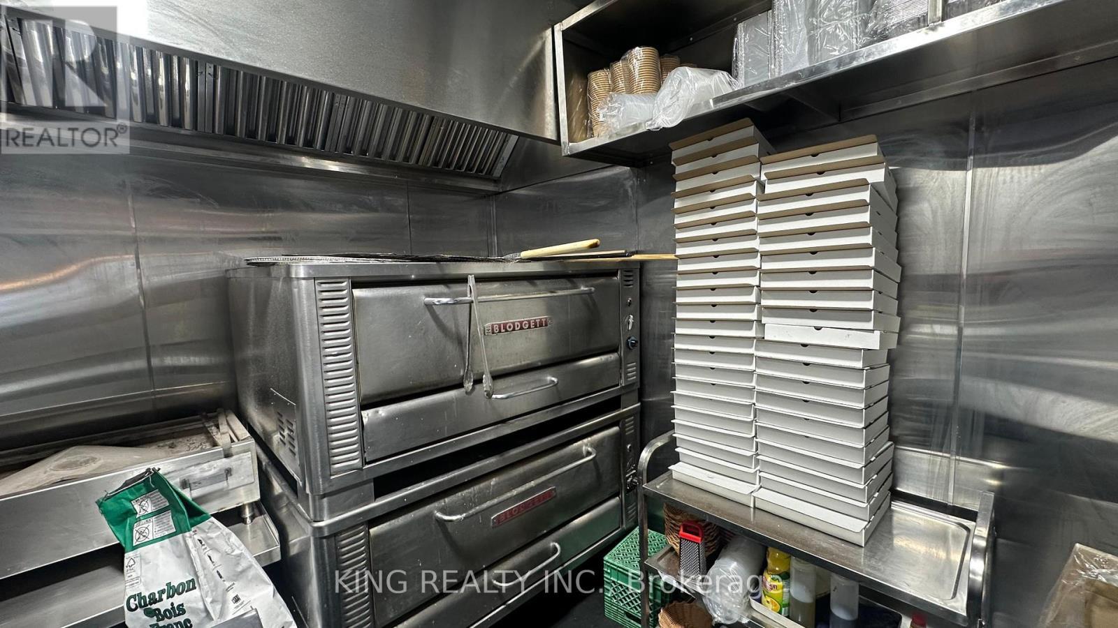 2712 Keele Street, Toronto, ON