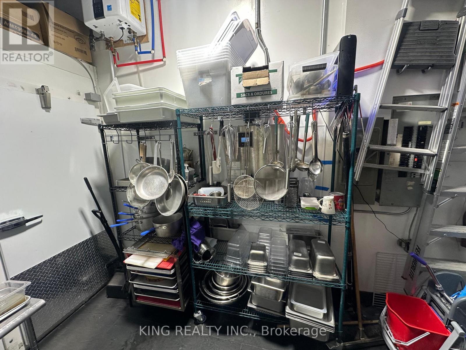 2712 Keele Street, Toronto, ON