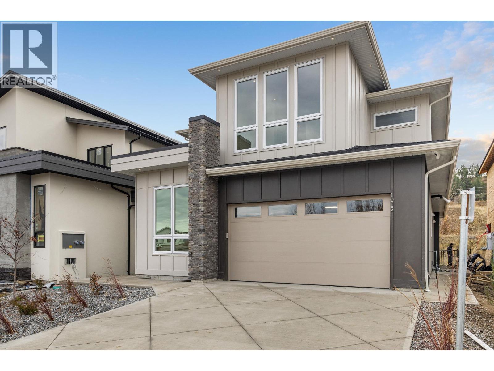 1012 Bull Crescent, Kelowna, BC - Outdoor With Exterior