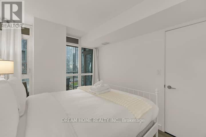 1810 - 151 Dan Leckie Way, Toronto, ON - Indoor Photo Showing Bedroom