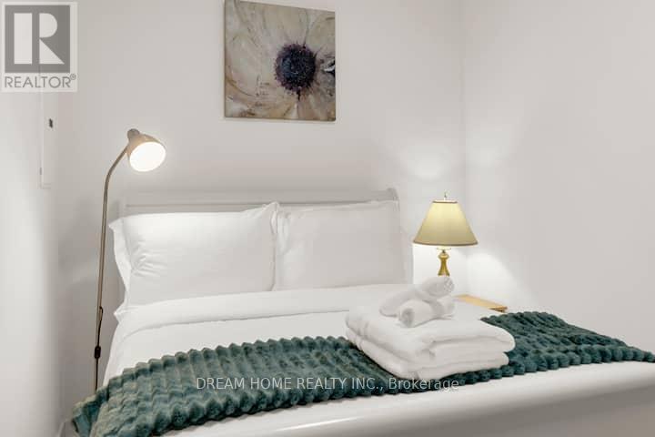 1810 - 151 Dan Leckie Way, Toronto, ON - Indoor Photo Showing Bedroom