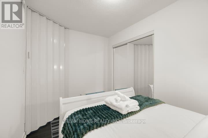 1810 - 151 Dan Leckie Way, Toronto, ON - Indoor Photo Showing Bedroom