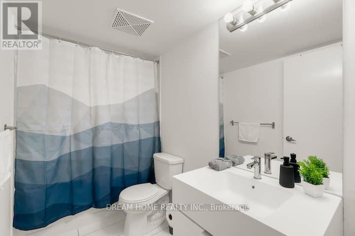 1810 - 151 Dan Leckie Way, Toronto, ON - Indoor Photo Showing Bathroom