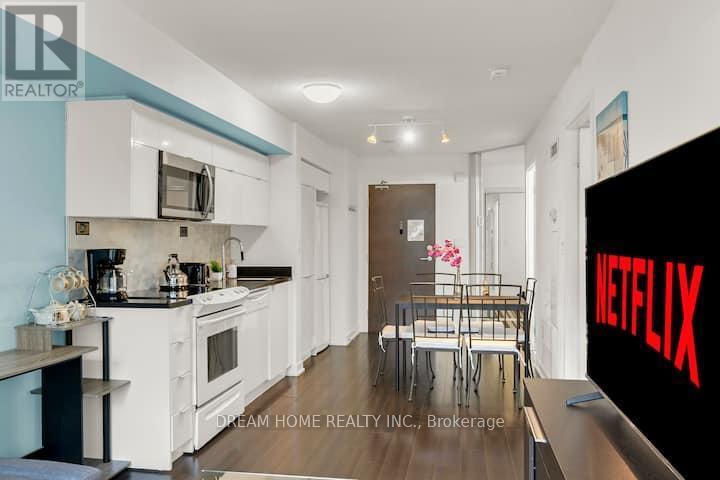 1810 - 151 Dan Leckie Way, Toronto, ON - Indoor Photo Showing Kitchen